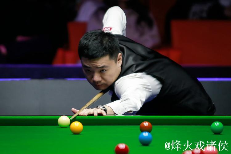 丁俊晖6-4战胜海菲尔德 中国5将携手晋级斯诺克国锦赛16强 丁俊晖6-4战胜海菲尔德 中国5将携手晋级斯诺克国锦赛16强